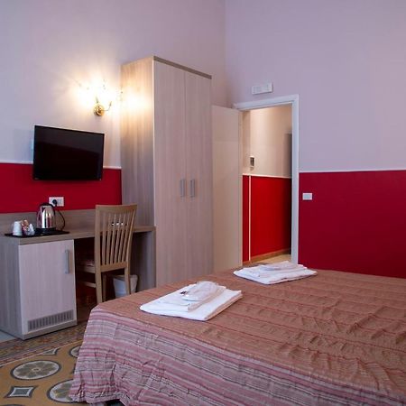 Domus Napoleone Hotell Rom Exteriör bild