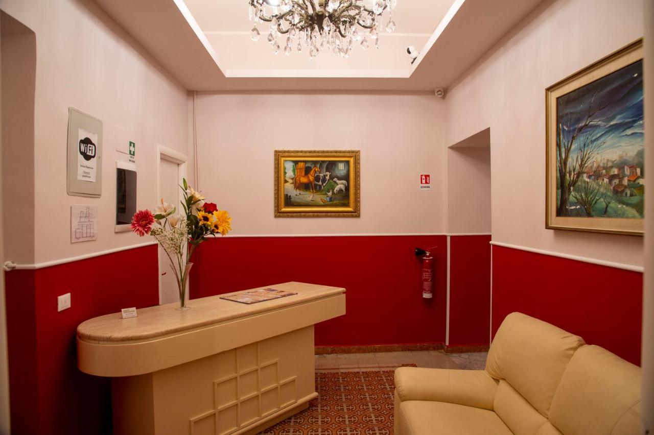 Domus Napoleone Hotell Rom Exteriör bild