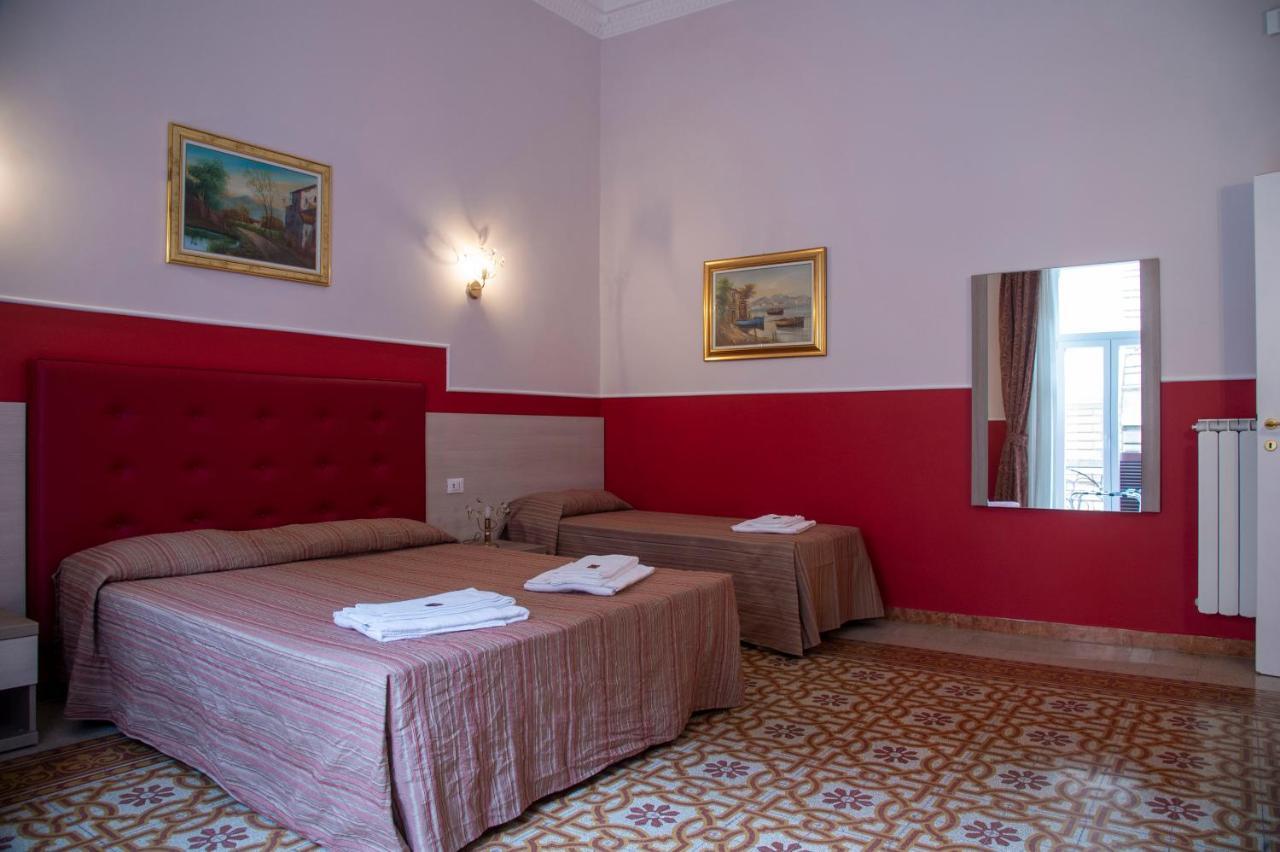 Domus Napoleone Hotell Rom Exteriör bild
