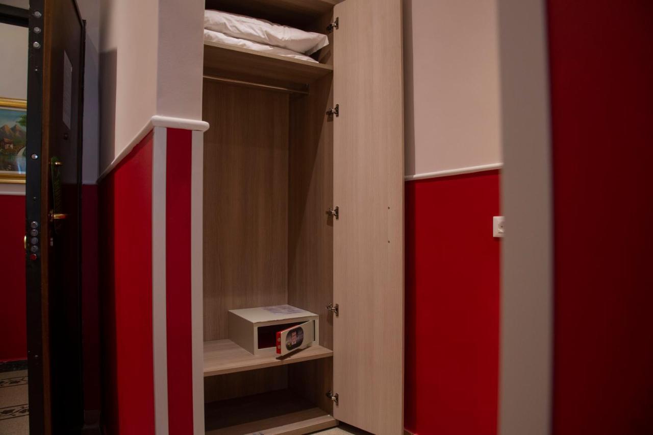 Domus Napoleone Hotell Rom Exteriör bild