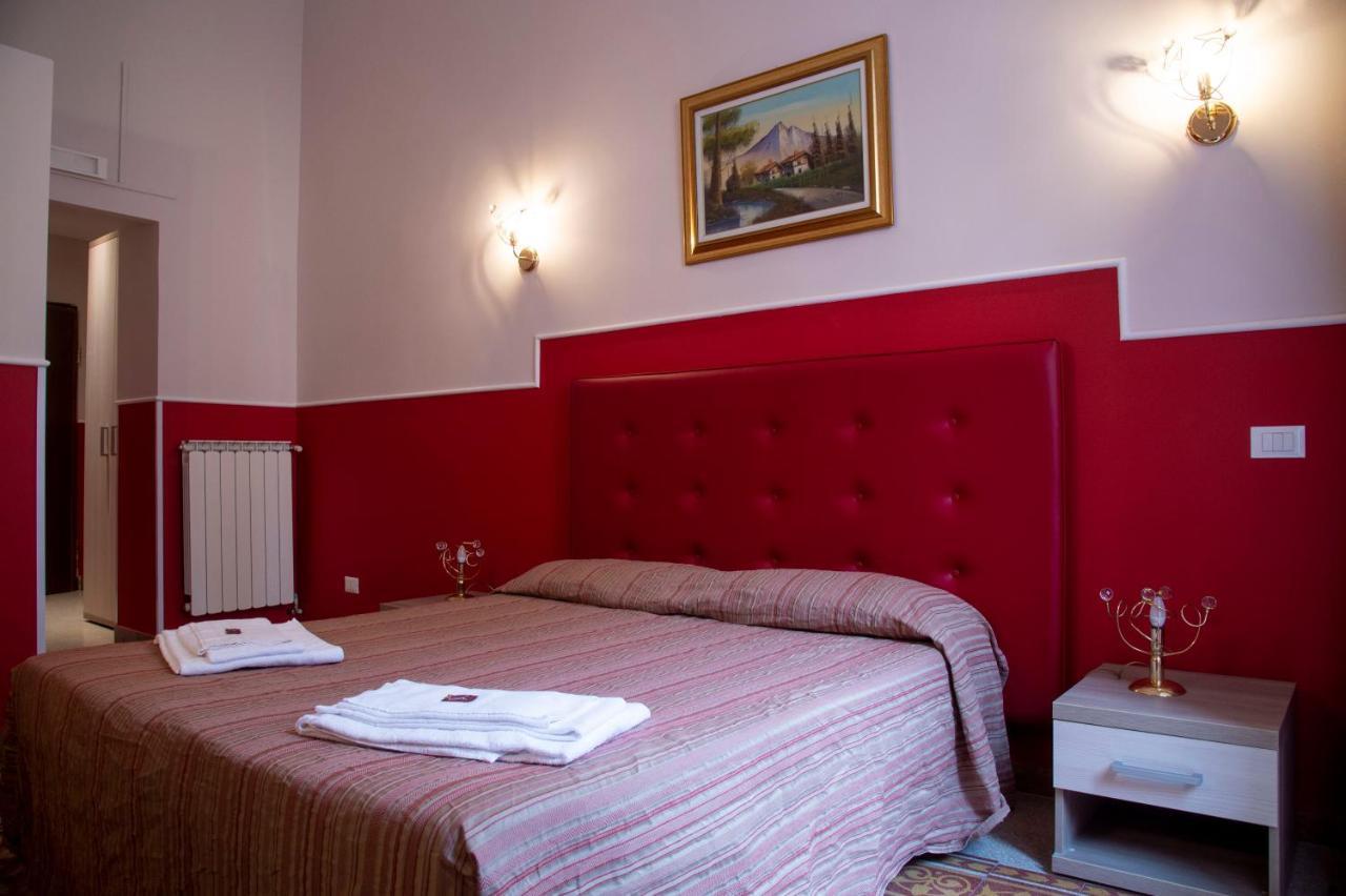 Domus Napoleone Hotell Rom Exteriör bild
