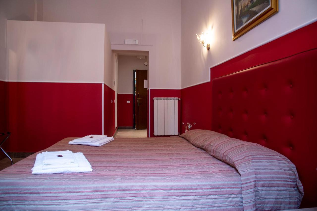Domus Napoleone Hotell Rom Exteriör bild