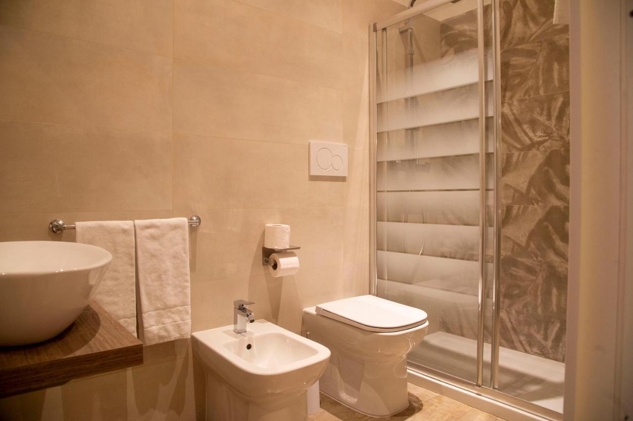 Domus Napoleone Hotell Rom Exteriör bild