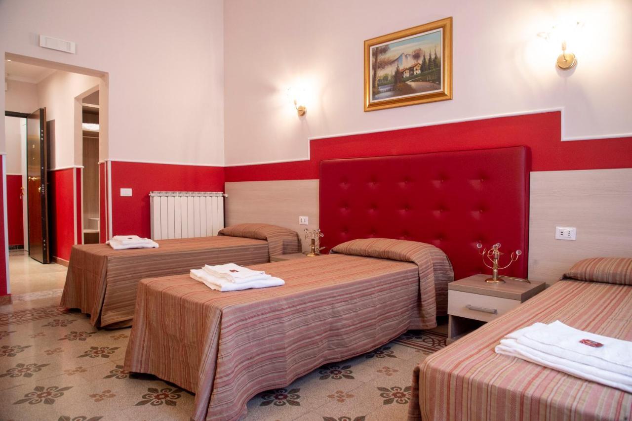 Domus Napoleone Hotell Rom Exteriör bild